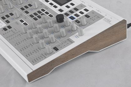 Waldorf-Kyra desktop synth 